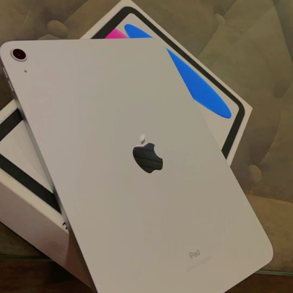 brand new iPad 10th Gen , silver